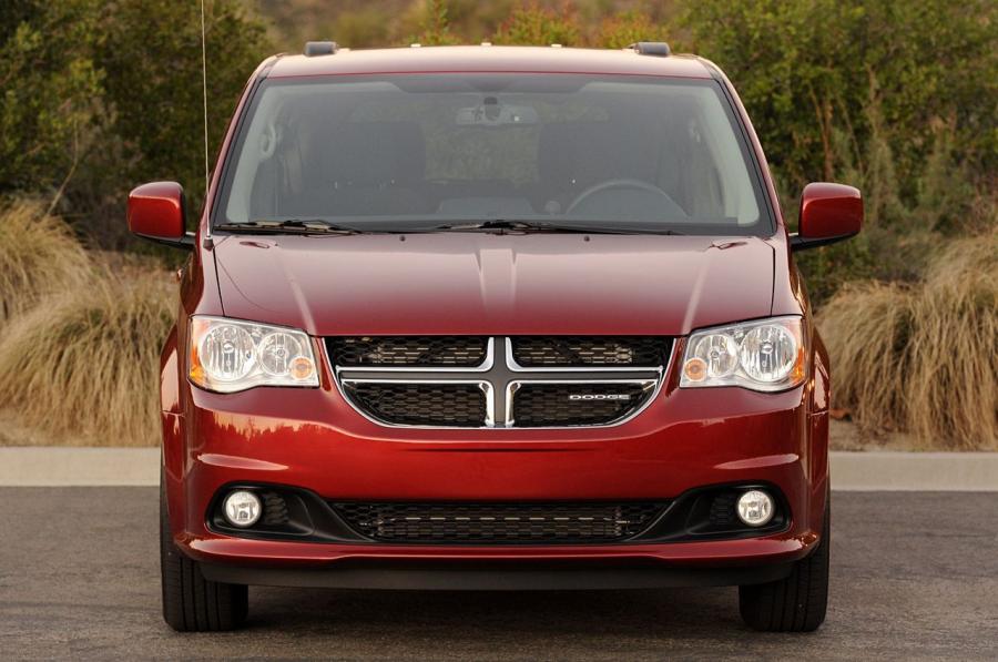  Dodge Grand Caravan 2011 года  (фото 13 из 83)